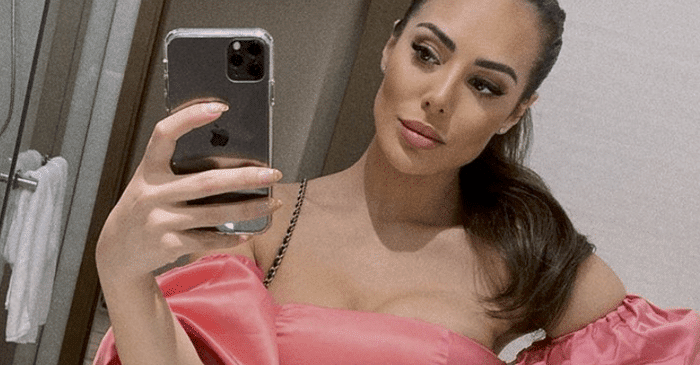Seurapiirikaunotar Sofia Belórf julkaisi vietteleviä selfieitä viikonloppulookissaan: ”Paremmat päivät ovat tulossa”