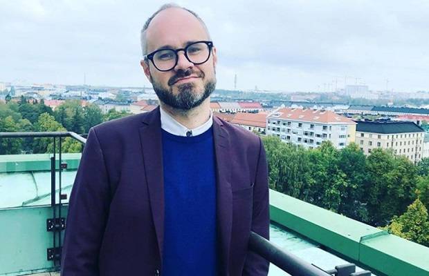 IL: Tuomas Enbuske hyökkäsi Maria Veitolan kimppuun podcastissaan: ”Hän kiersi veroja”
