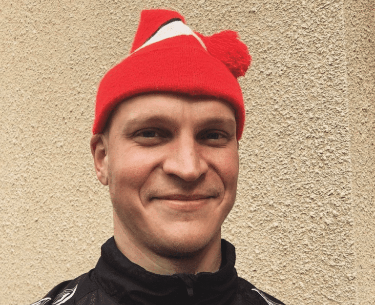O-OU! Munamies on vailla pesää! Riku Nieminen on nähty Tinderissä!