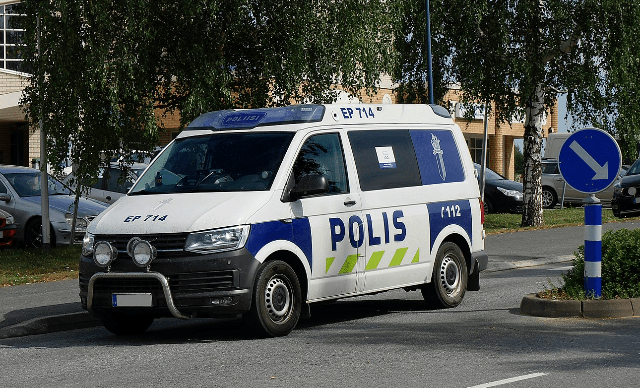 Poliisi Pyyt Havaintoja N itk T t Miest Katso Kuva 