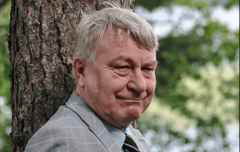 HS: Sanoittajamestari Vexi Salmi on kuollut