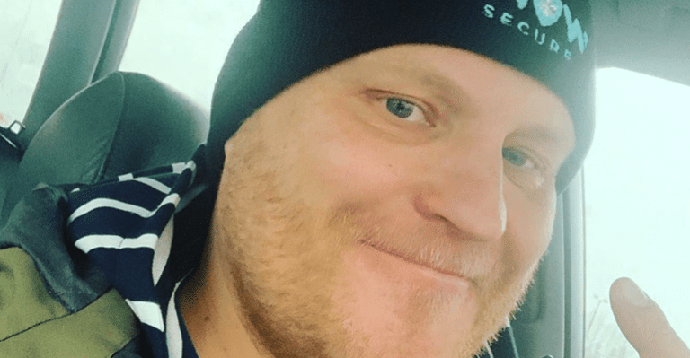 Seiska: Aviokriisikohussa vellova Kalle Palander etsii vierasta naisseuraa Tinderistä, mutta ei omalla nimellään!