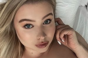 Instagram-povipommi Pasha Pozdniakova EM-kisatunnelmissa - Jättipovi