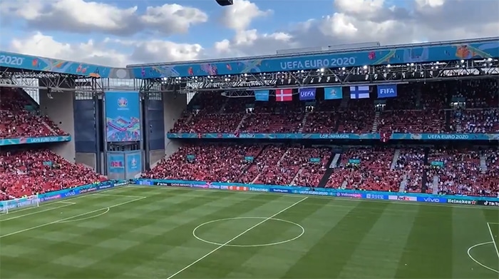 Traaginen sairaskohtaus yhdisti Suomen ja Tanskan kannattajat – Katso koskettava video
