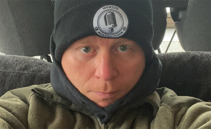 Ketodieetin aloittanut Sampo Kaulanen poseeraa kärsivän näköisenä ja valittaa: ”Vaimo sano et suusta pääsee samaa hajua mitä peräpukamista” – Kuva!