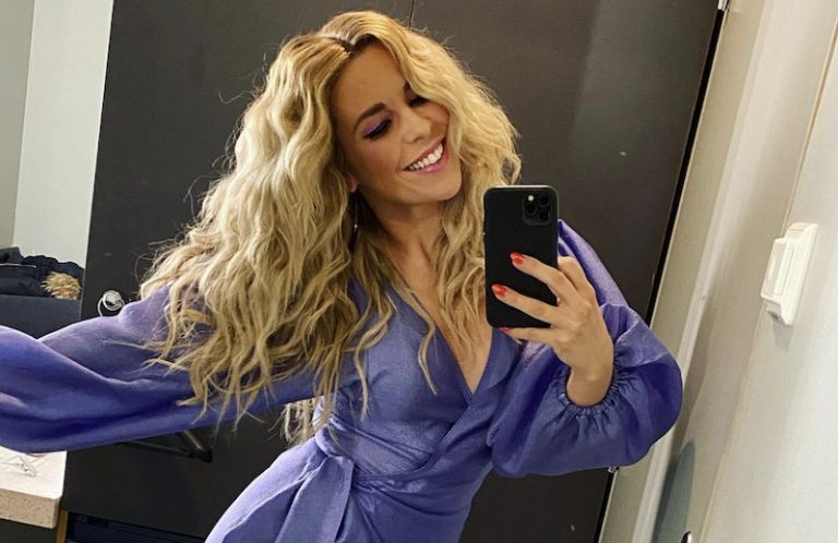Wow! Laulaja Krista Siegfrids poseeraa somekuvassa ilman rihman kiertämää – kuuma kuva