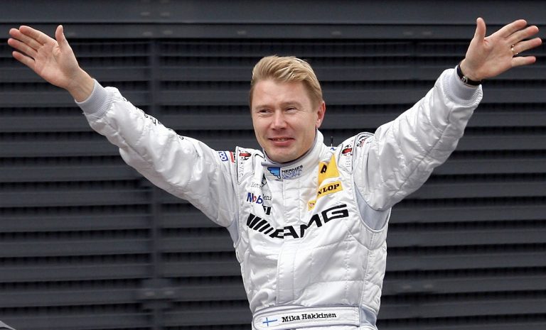 Katso kuvat: F1-legenda Mika Häkkinen ja 17-vuotias Aina-tytär harvinaisissa yhteiskuvissa!