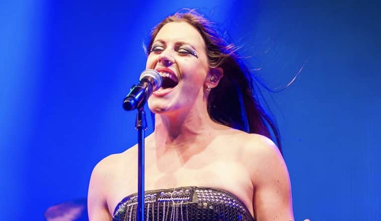 Nightwish-yhtyeen laulaja Floor Jansen sairastui syöpään