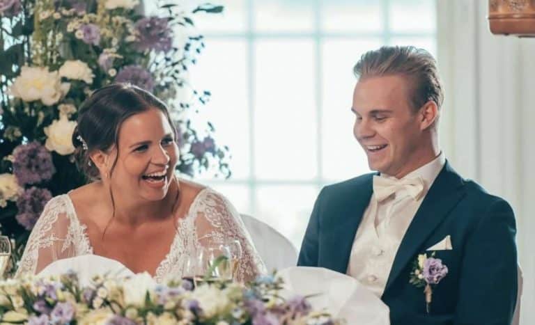 Ensitreffit alttarilla: Emma järkyttyy kyyneliin kun hänen sulhanen paljastuu tosi-tv-tähdeksi: ”Vitsin p*ska fiilis”