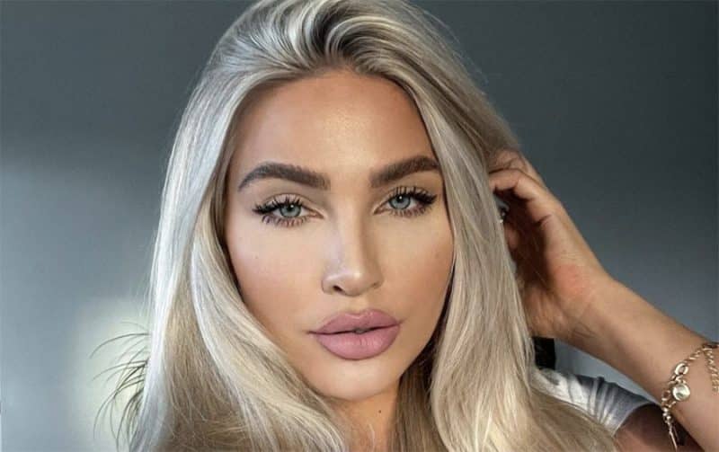 Rosa-Maria Ryyti poseeraa hehkeissä alusasuissa – kuvat!