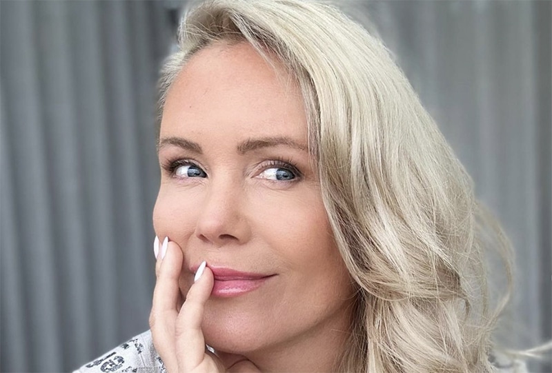 Anne Kukkohovi 52 Poseeraa Bikineiss Kotikulmillaan Seuraajat Anne Kukkohovi 52 Poseeraa Bikineiss Kotikulmillaan Seuraajat